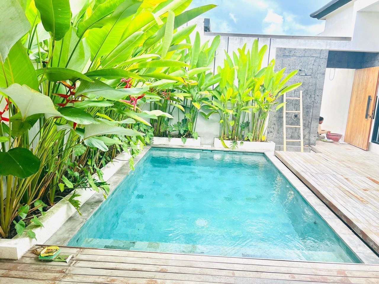 Beachside villa for Rent in parerenan