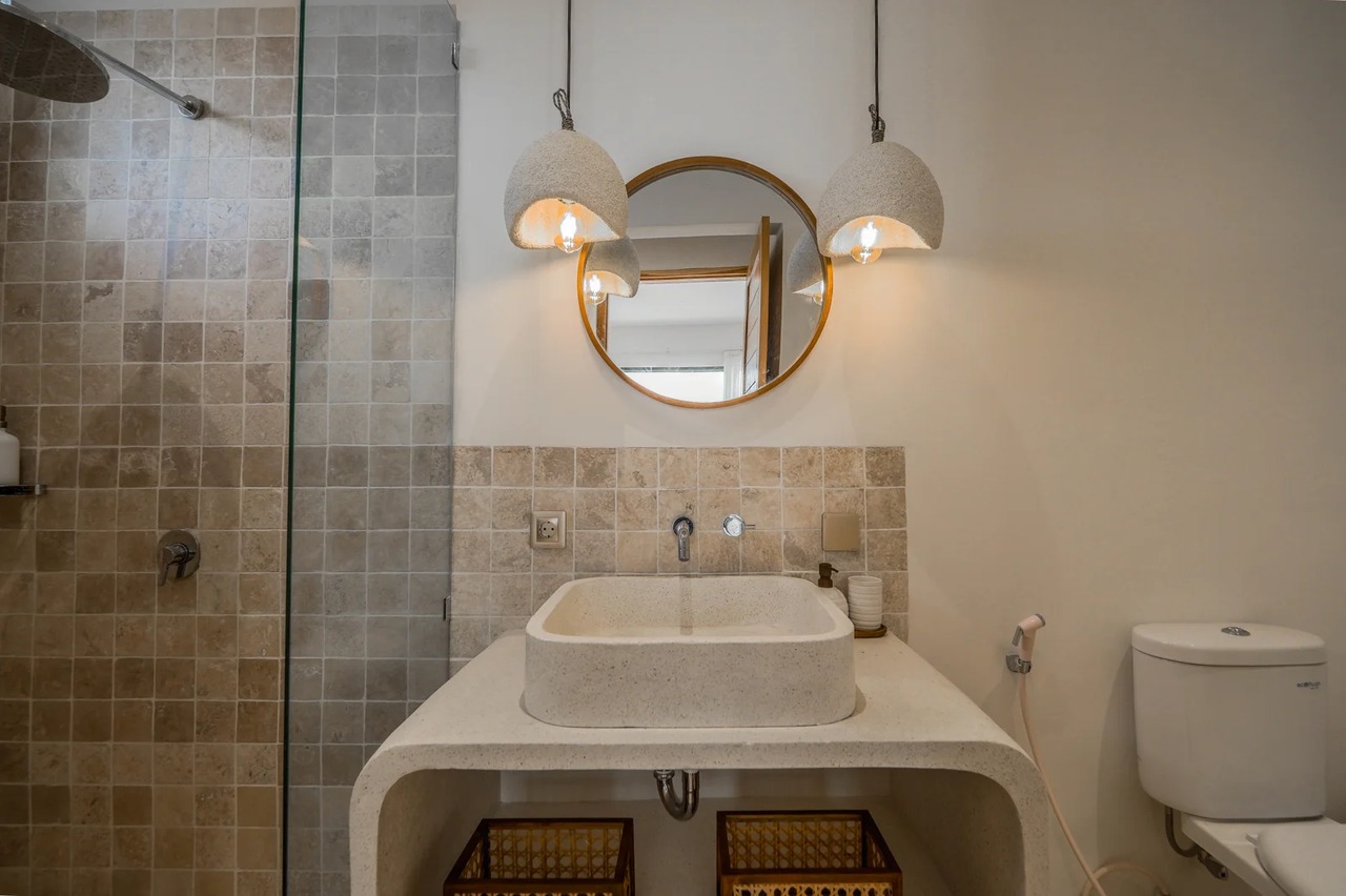 Modern 1BR Mediterranean Apartment