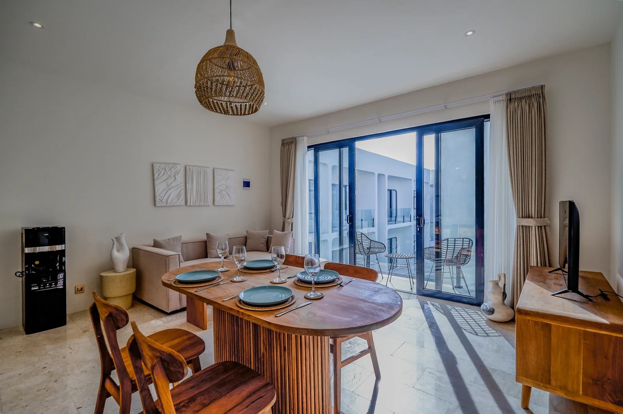 Modern 1BR Mediterranean Apartment