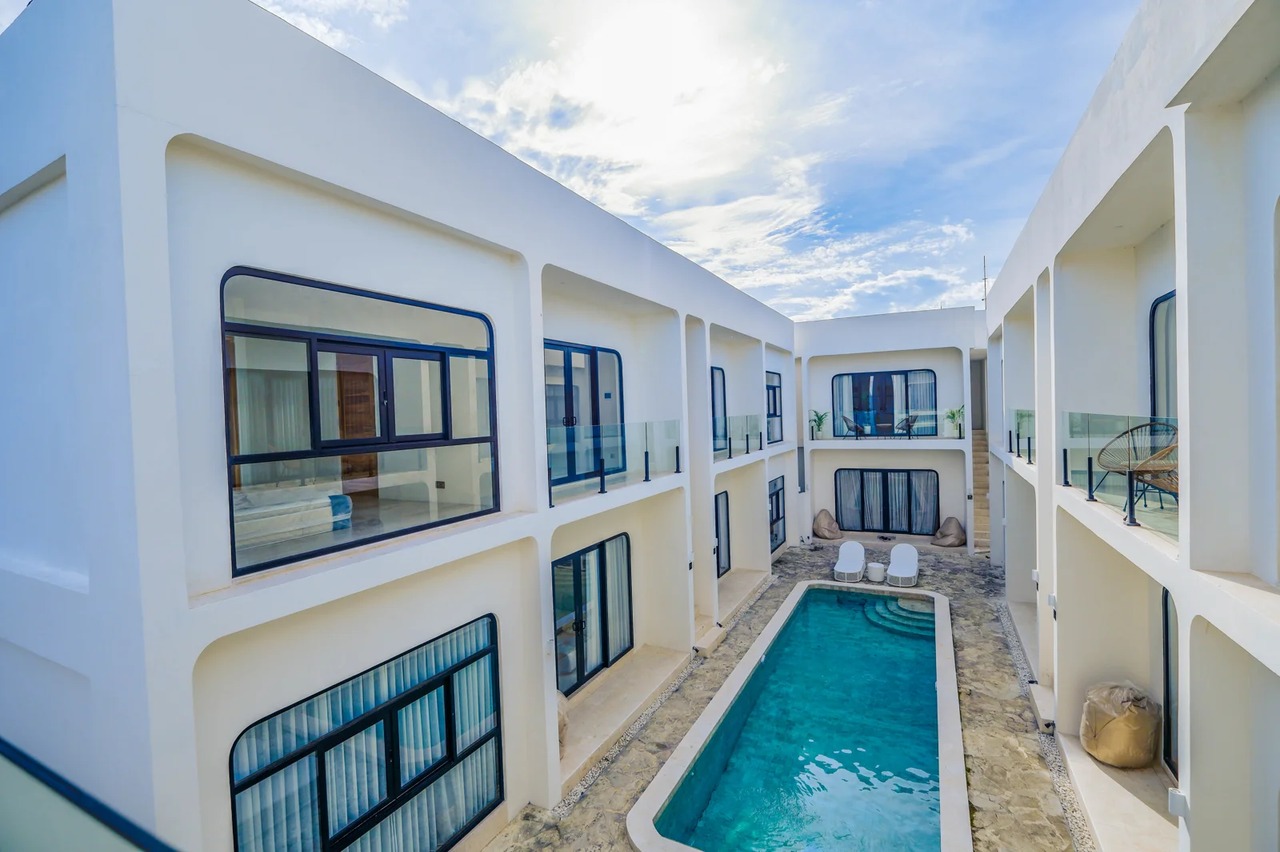 Modern 1BR Mediterranean Apartment