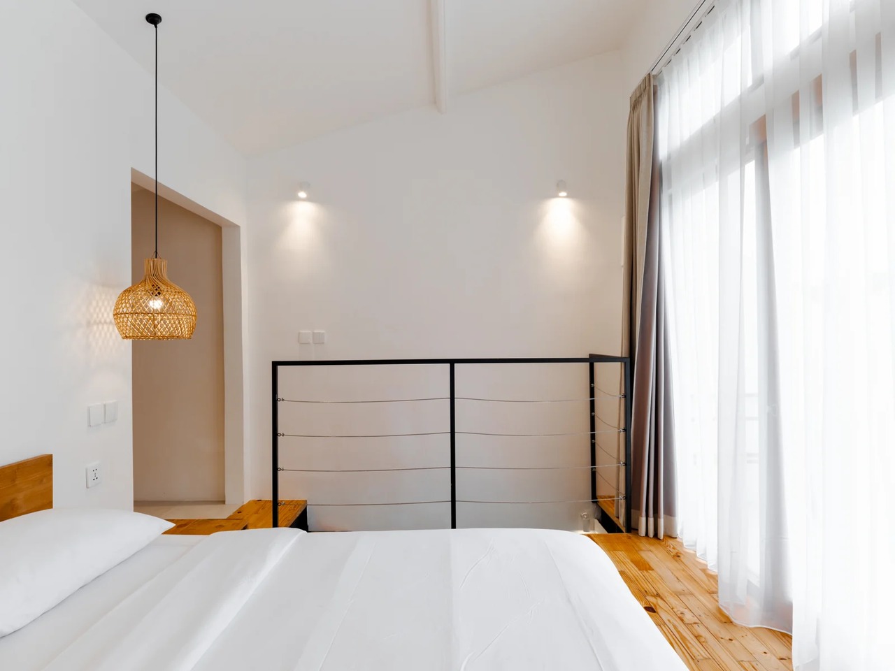 Chic 1BR Loft in Prime Location 