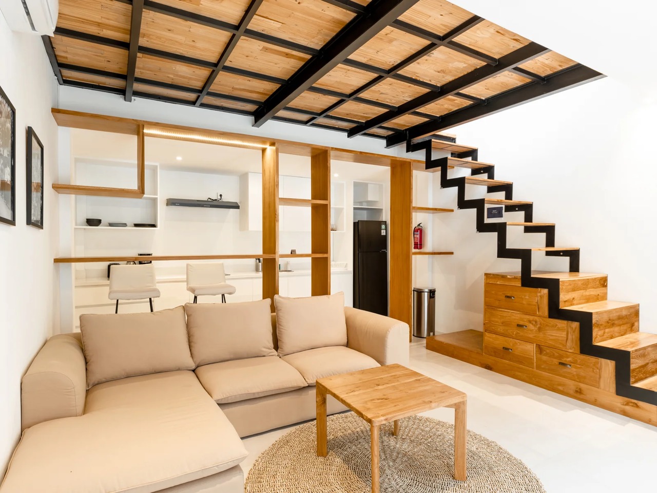 Chic 1BR Loft in Prime Location 