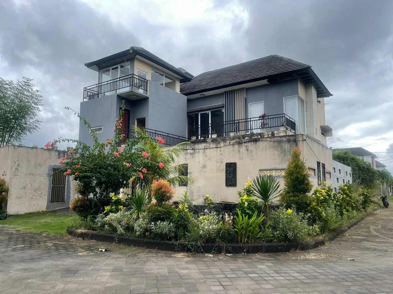 DO 106 - HOUSE FOR SALE IN KUTUH BALI 