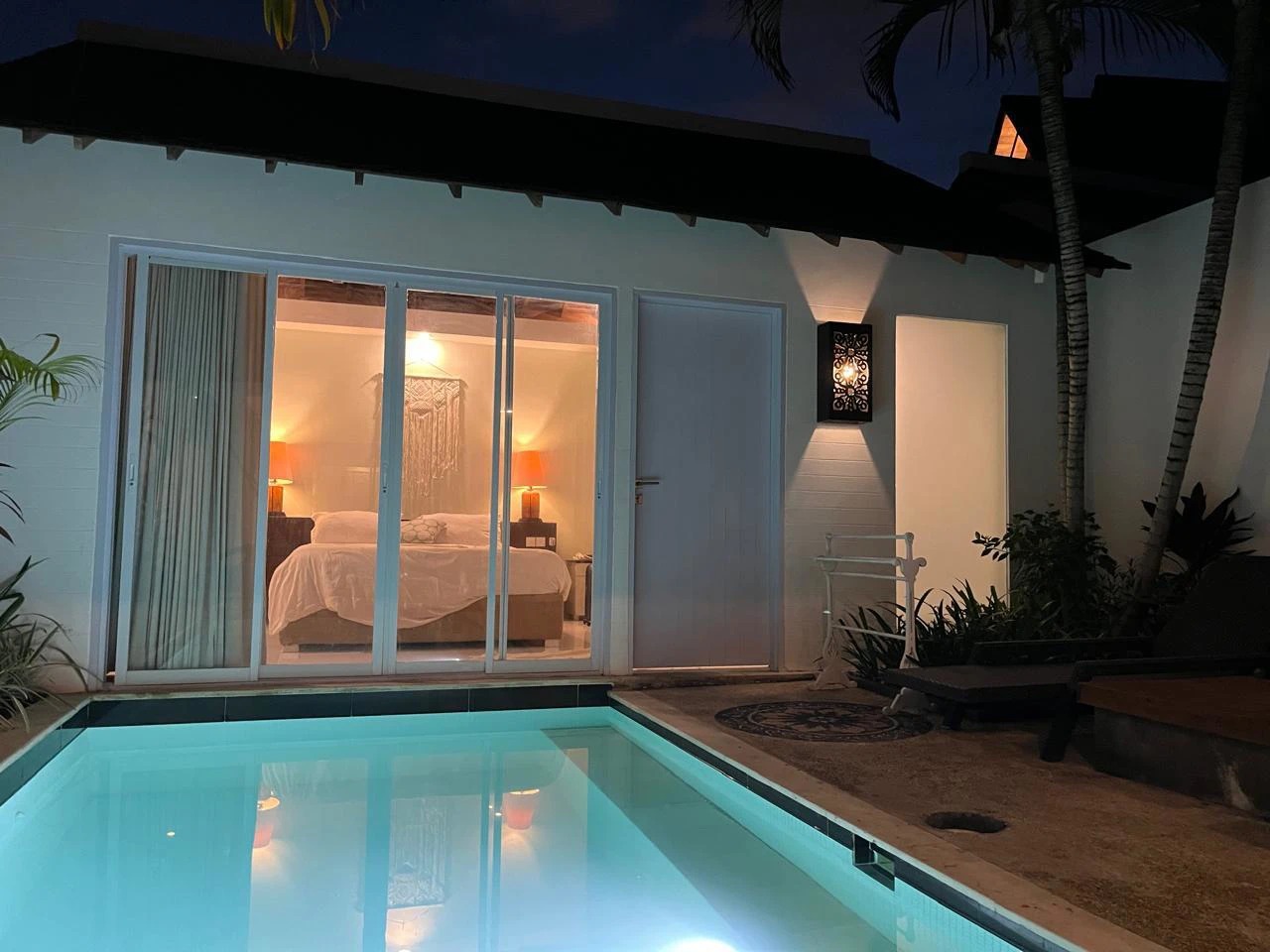 For Sale: Hotel & Villa Complex