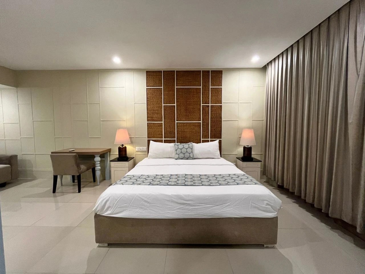 For Sale: Hotel & Villa Complex