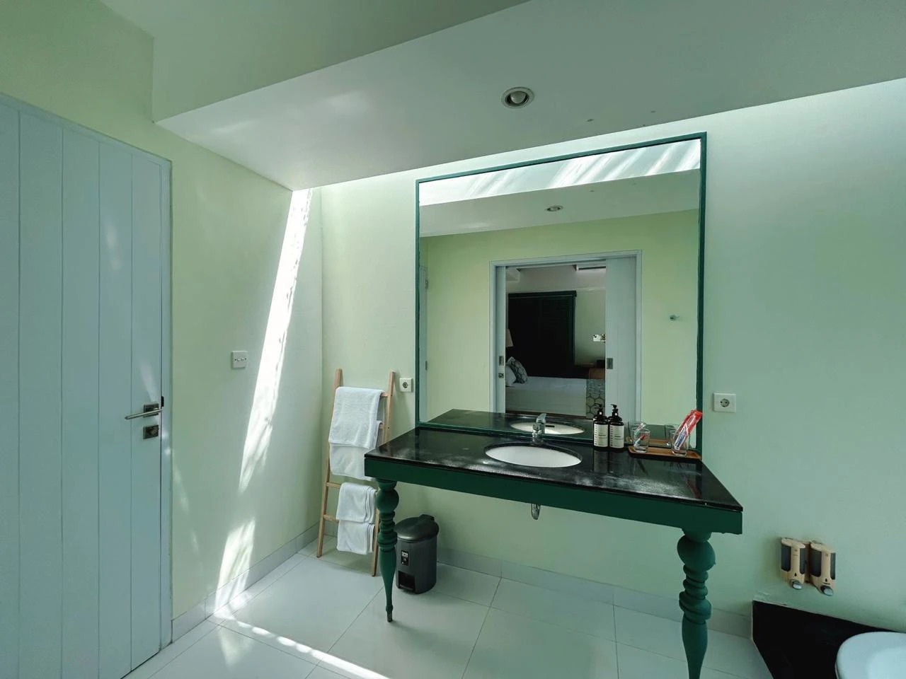 For Sale: Hotel & Villa Complex