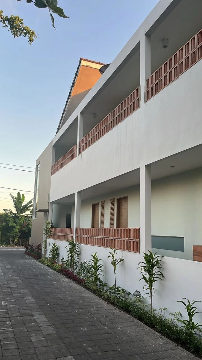 For Sale: Hotel & Villa Complex