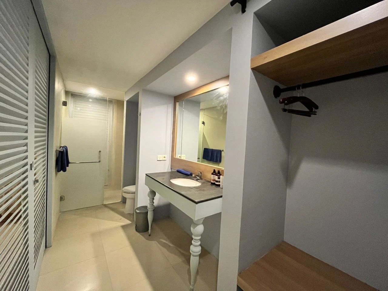 For Sale: Hotel & Villa Complex