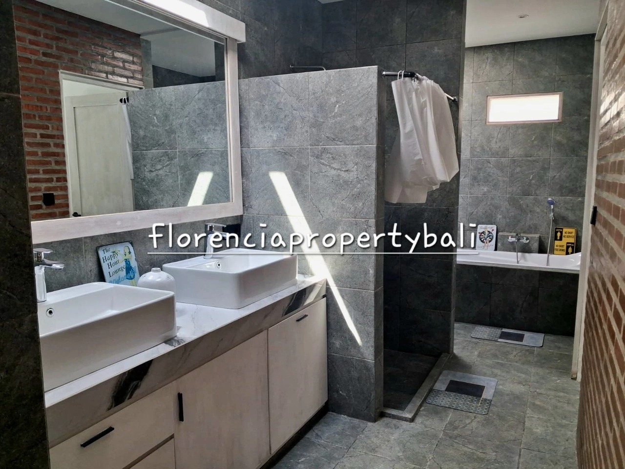 (FW002KE-Y) Your Comfortable Modern Home