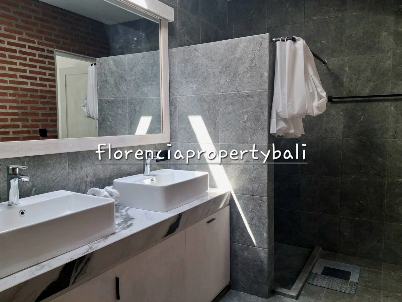 (FW002KE-Y) Your Comfortable Modern Home