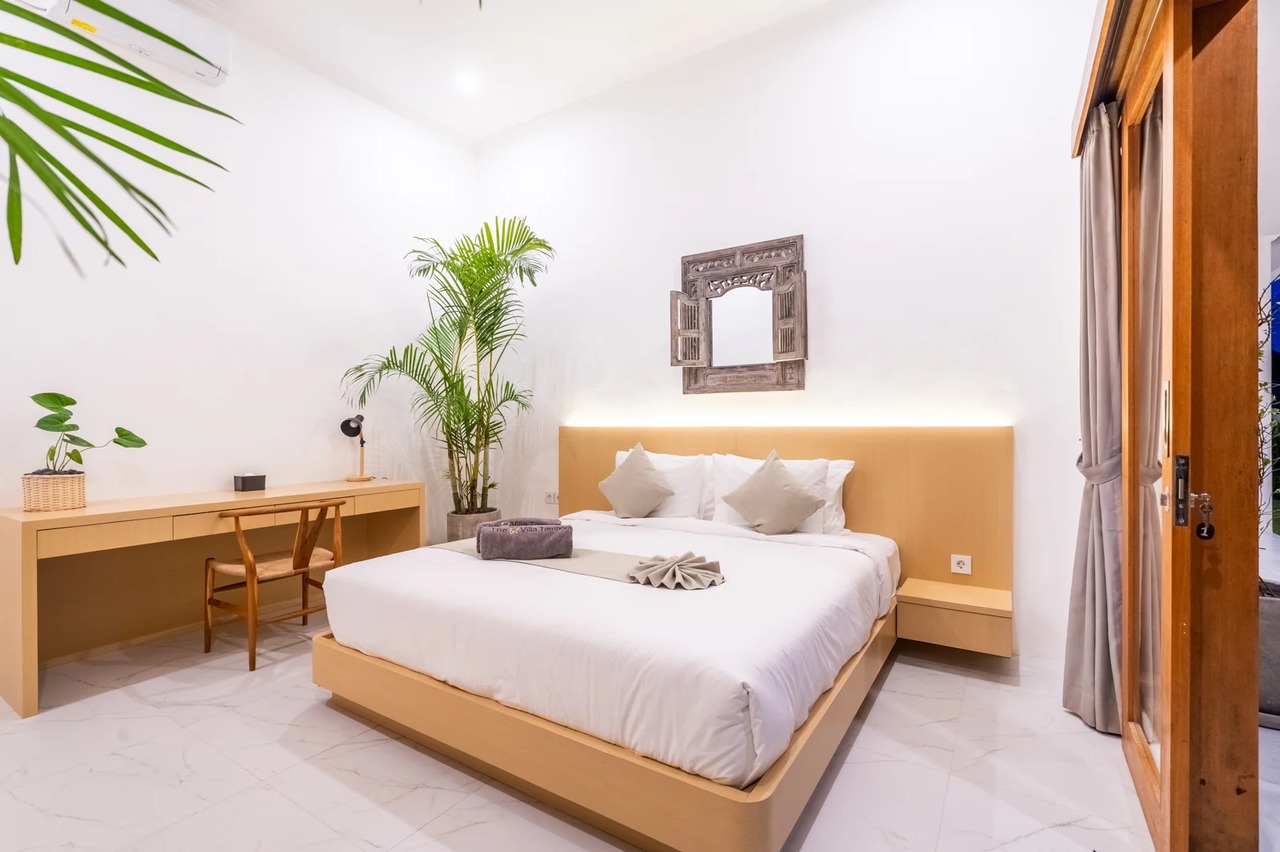 The R Tambora |Stunning 3BR Villa-Canggu