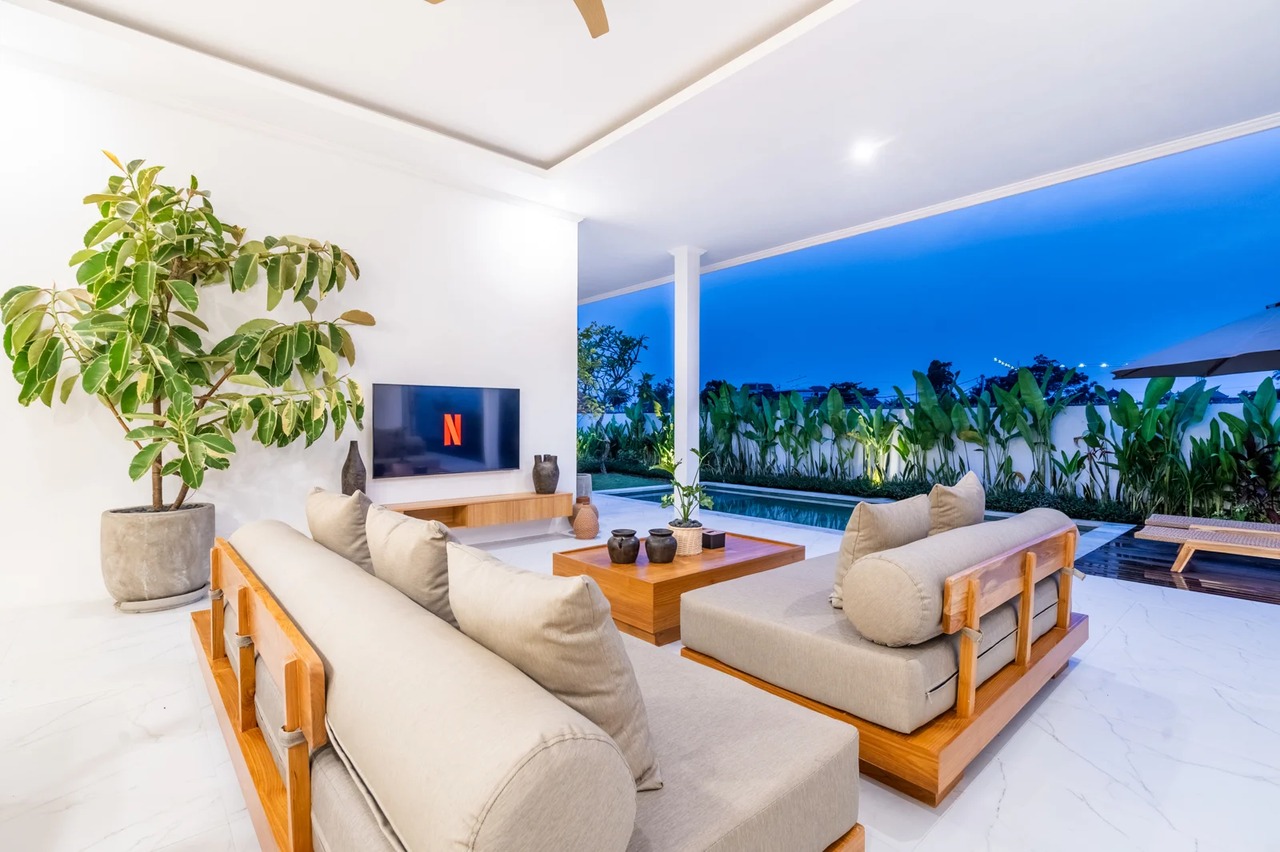The R Tambora |Stunning 3BR Villa-Canggu