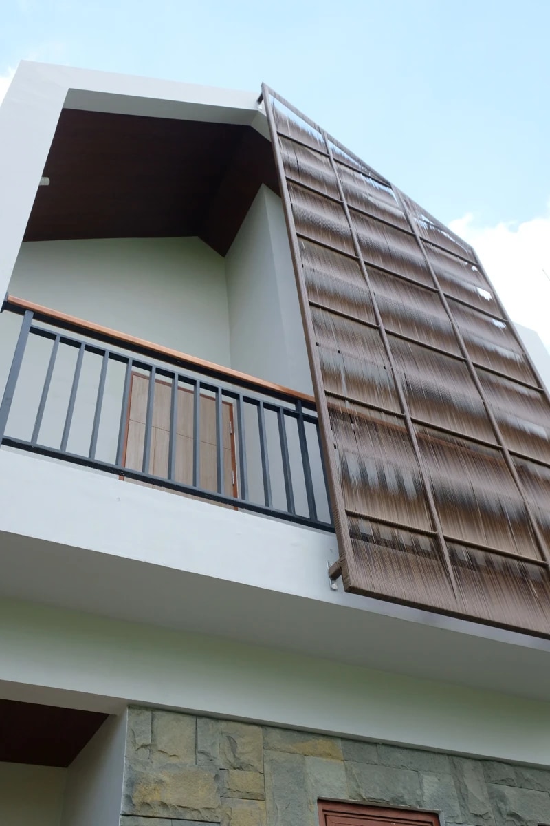 Modern design villa for Rent in parerena