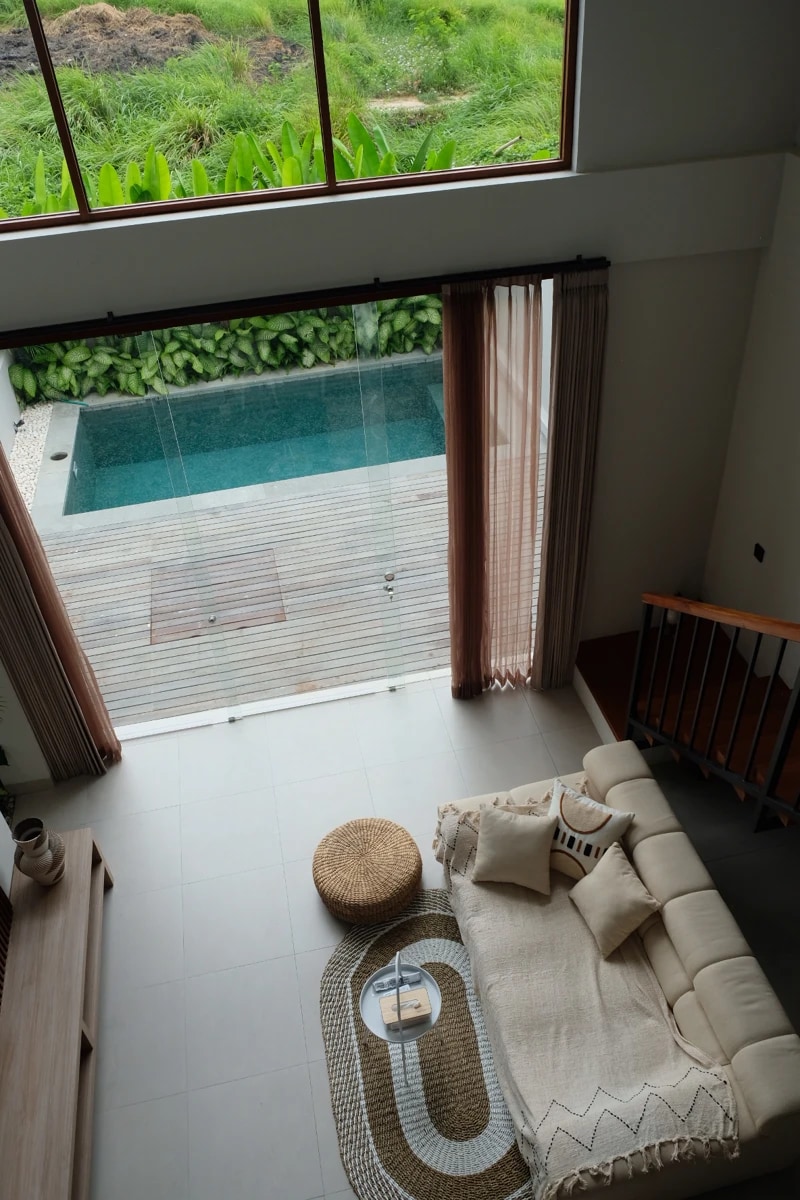 Modern design villa for Rent in parerena