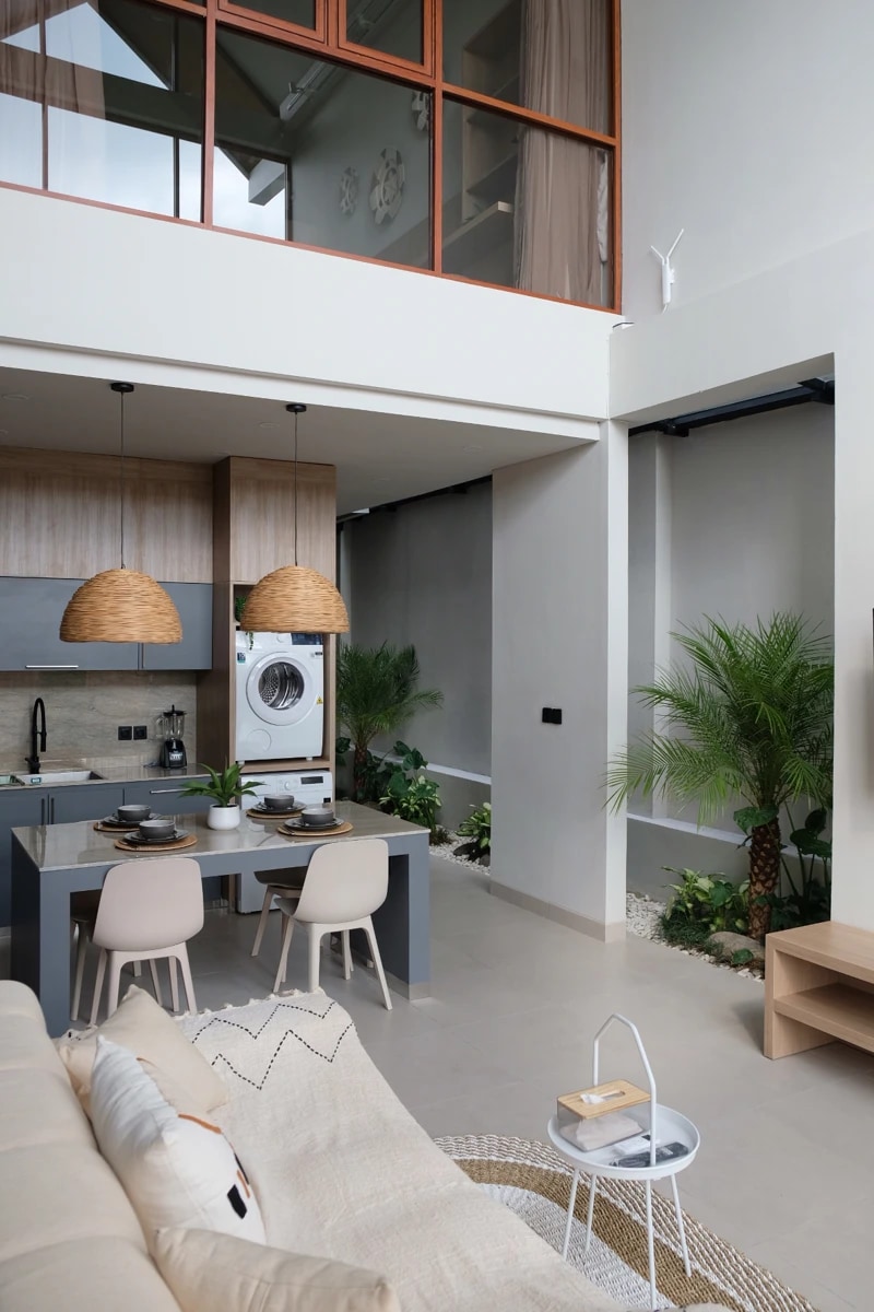 Modern design villa for Rent in parerena