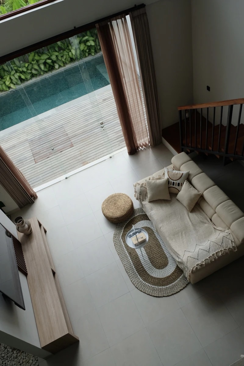 Modern design villa for Rent in parerena