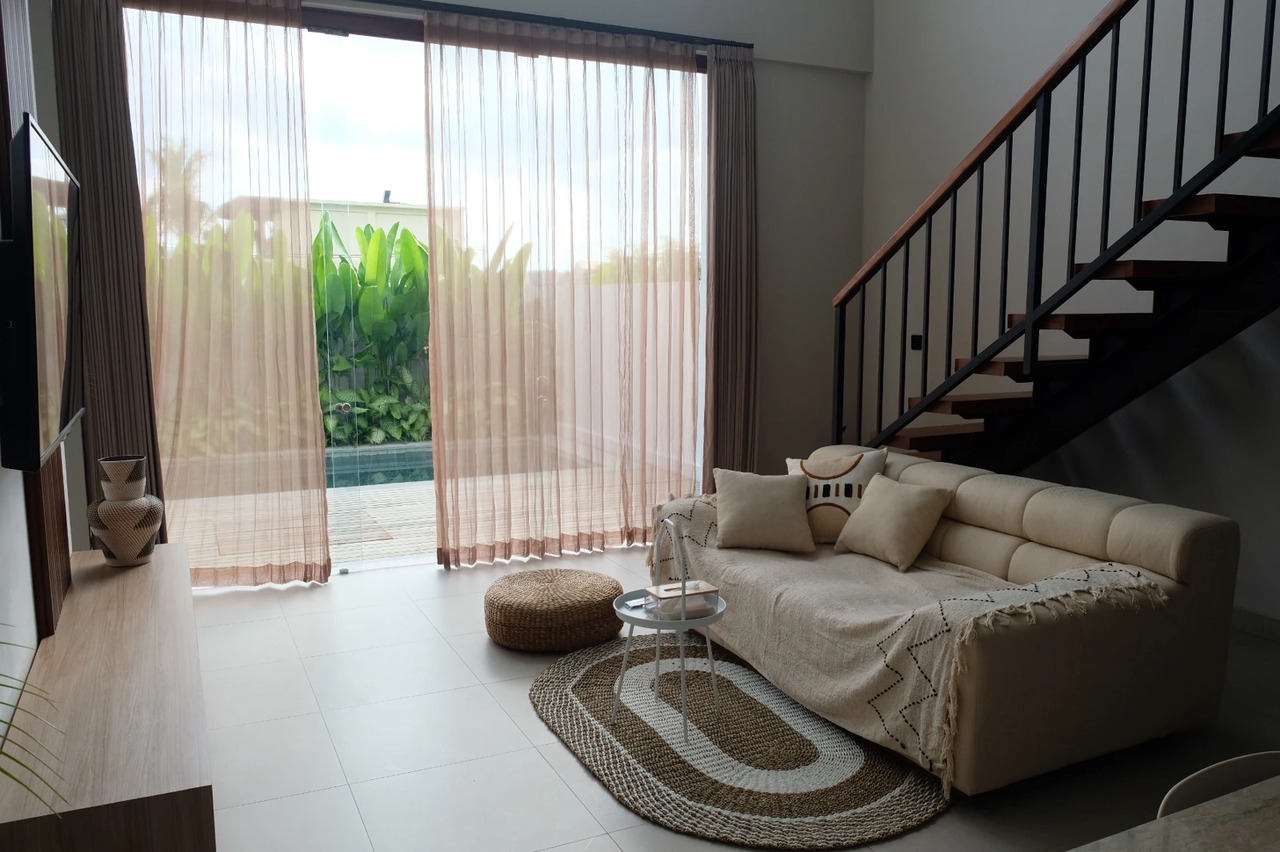 Modern design villa for Rent in parerena