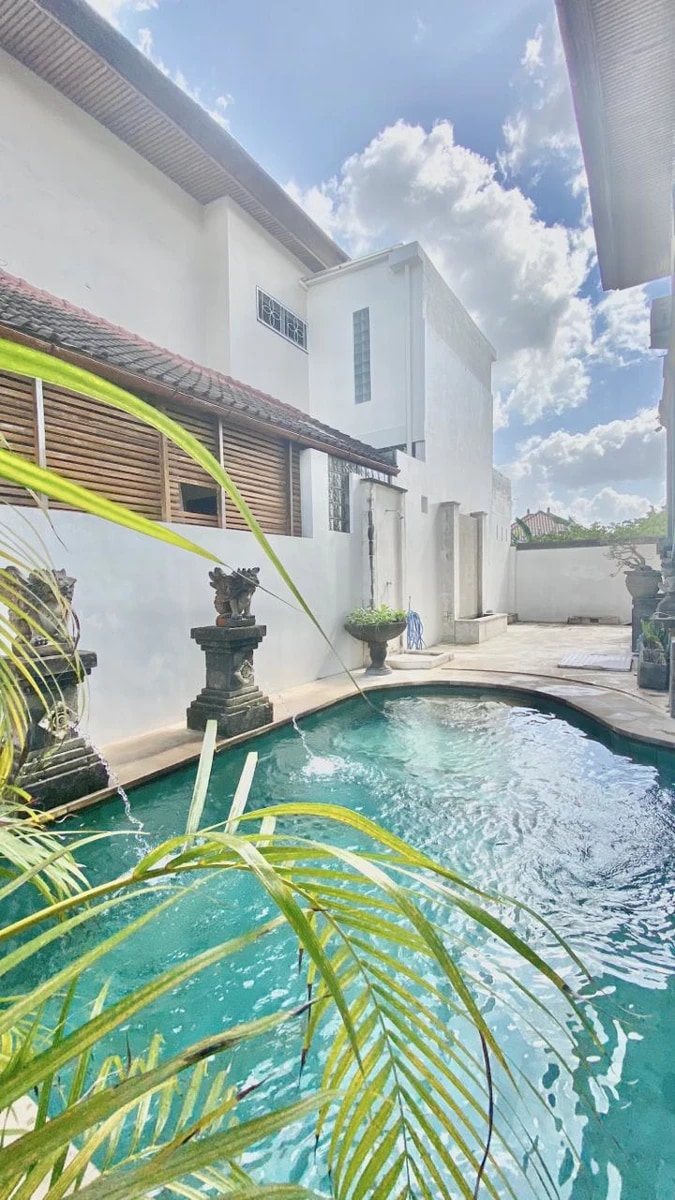 Spacious 4BR Villa w/ Private Pool and G