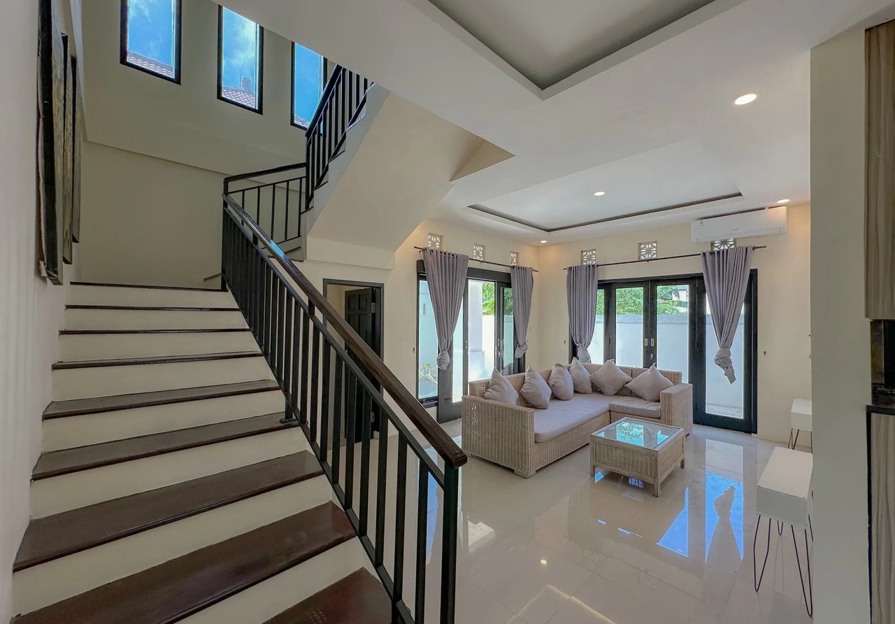 Spacious 4BR Villa w/ Private Pool and G