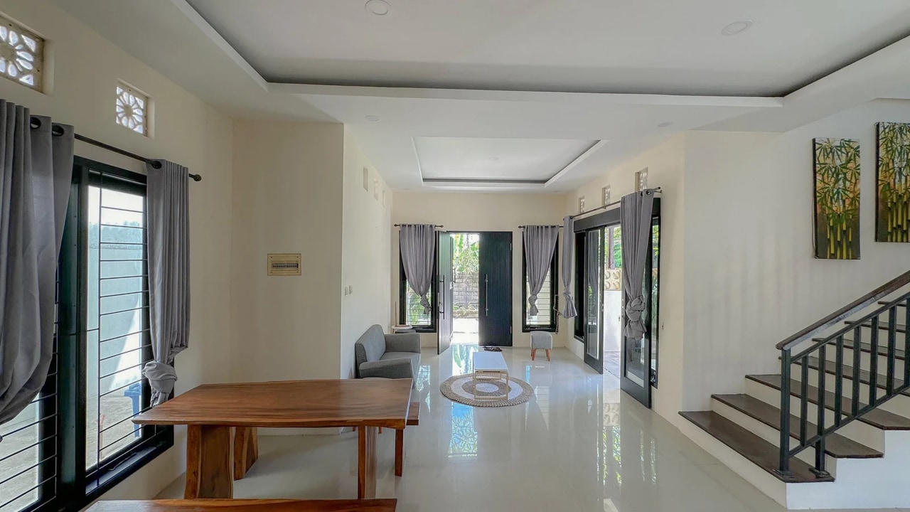 Spacious 4BR Villa w/ Private Pool and G