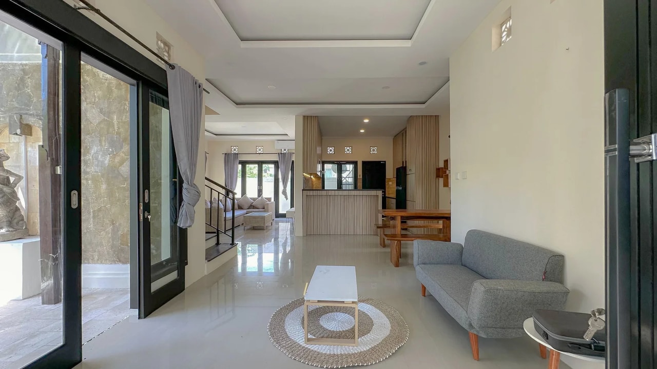 Spacious 4BR Villa w/ Private Pool and G
