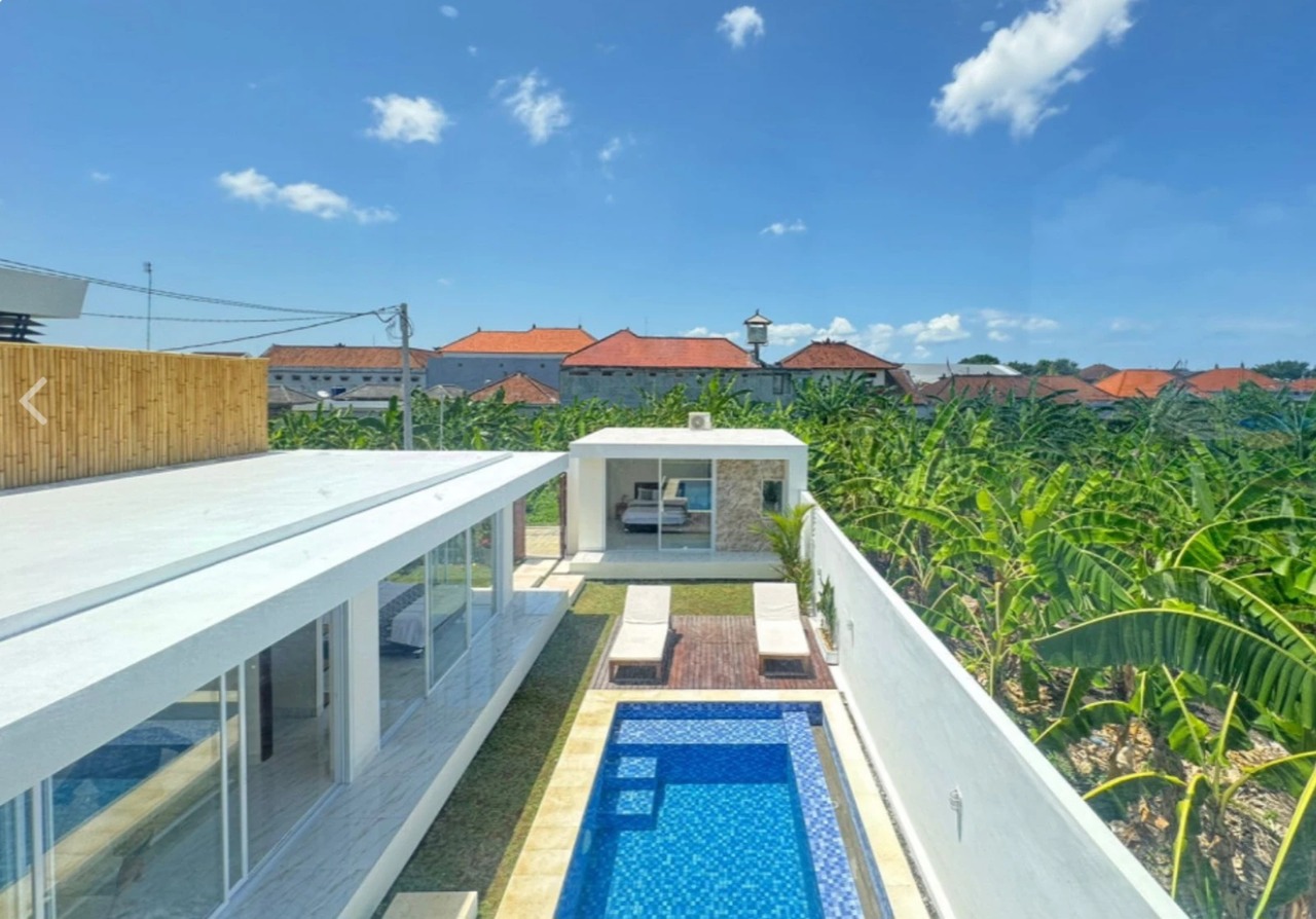4BR Modern Villa w/ Rooftop & Pool 