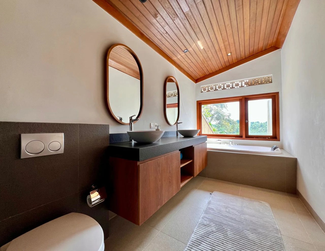 1BR Modern Villa w/ Panoramic Valley