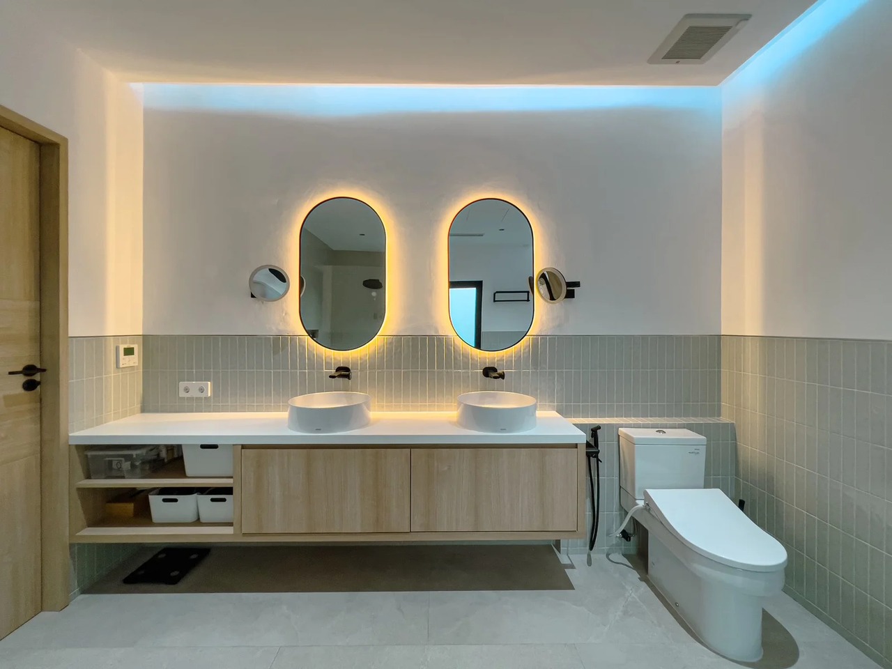 Ultra-Modern 5BR Smart Luxury Villa