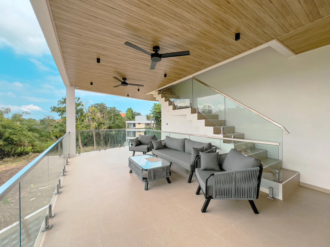 Ultra-Modern 5BR Smart Luxury Villa