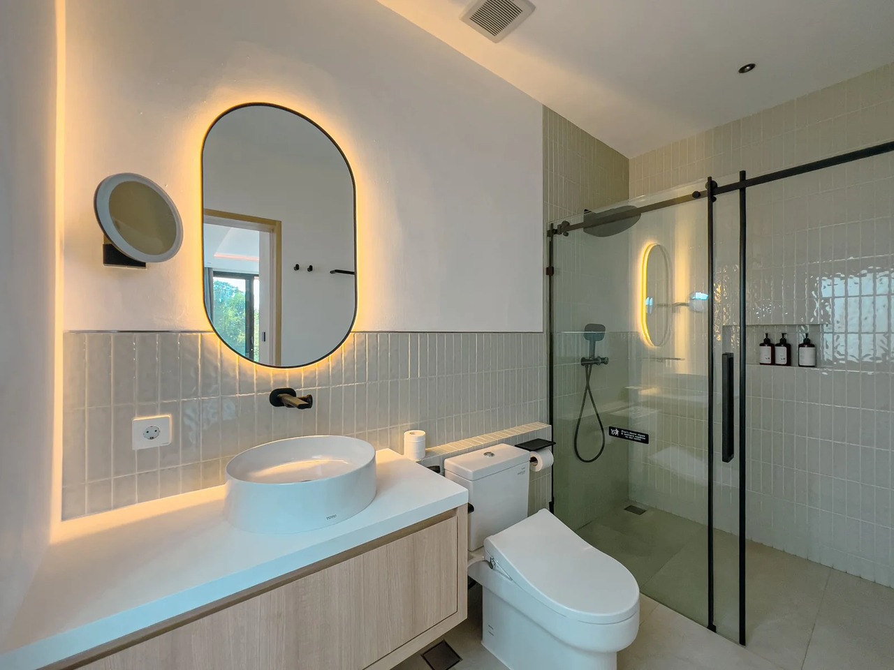 Ultra-Modern 5BR Smart Luxury Villa