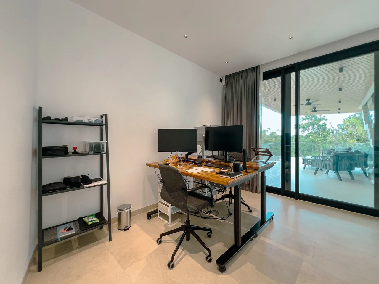 Ultra-Modern 5BR Smart Luxury Villa