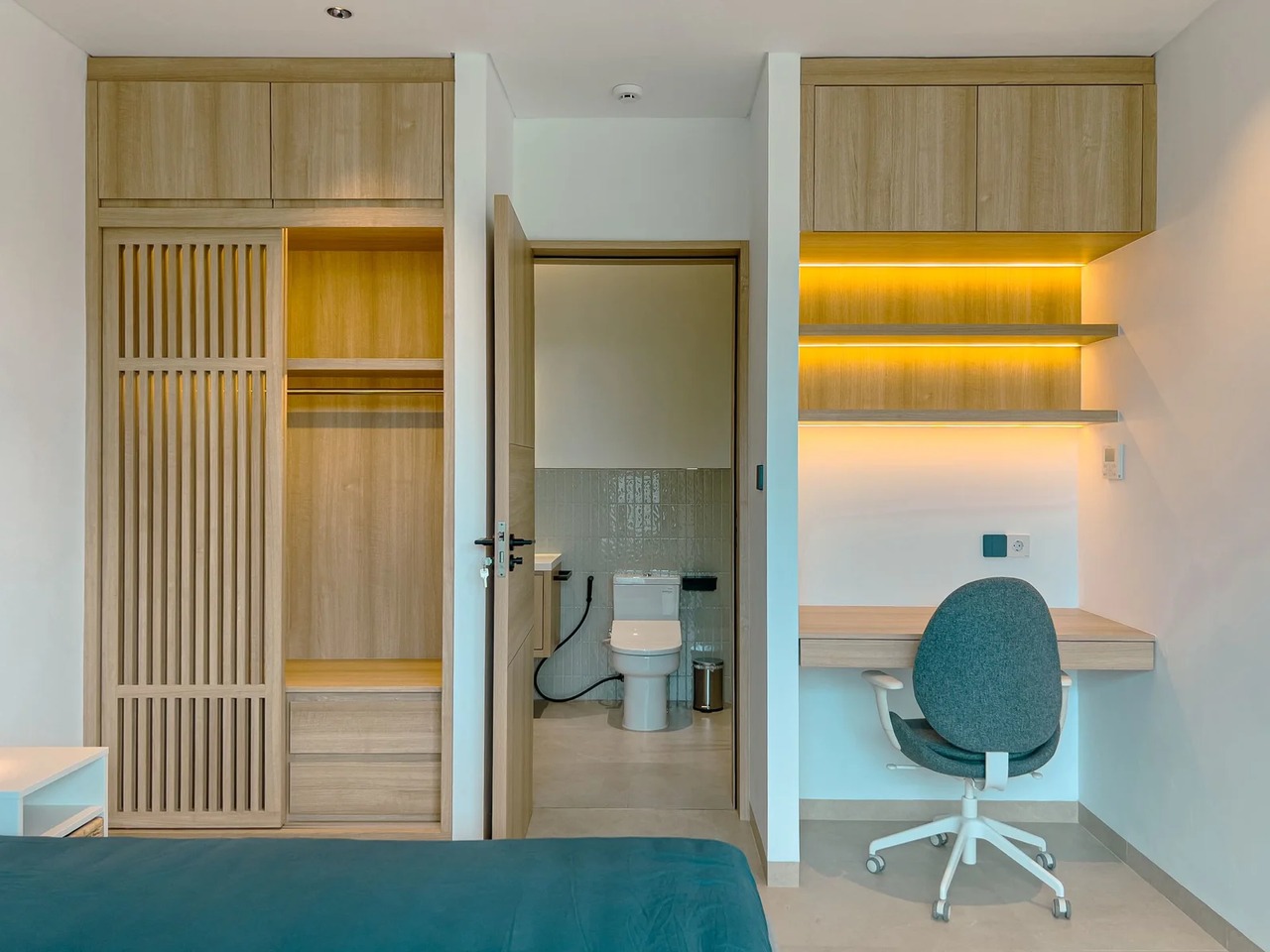 Ultra-Modern 5BR Smart Luxury Villa
