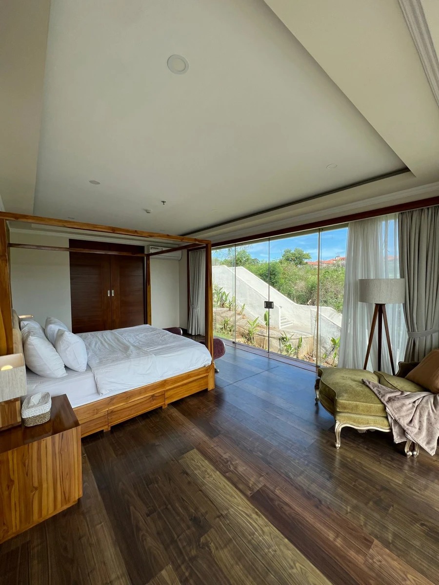 Luxury Uluwatu Villa – Beachside Living