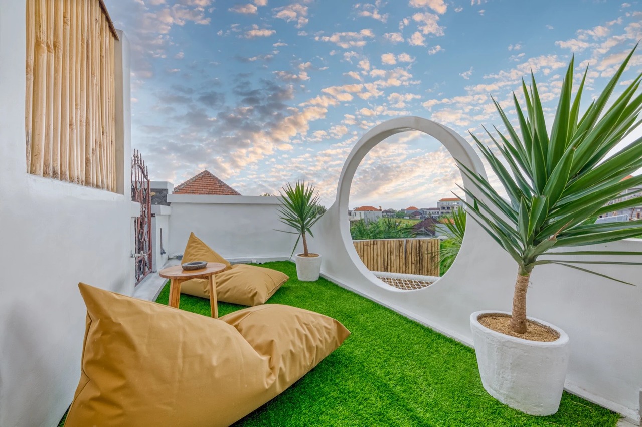 Mediterranean 6BR Family Villa