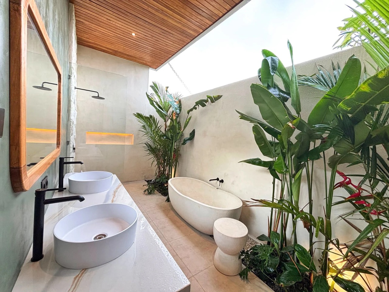 Luxury 3BR Tropical Private Villa