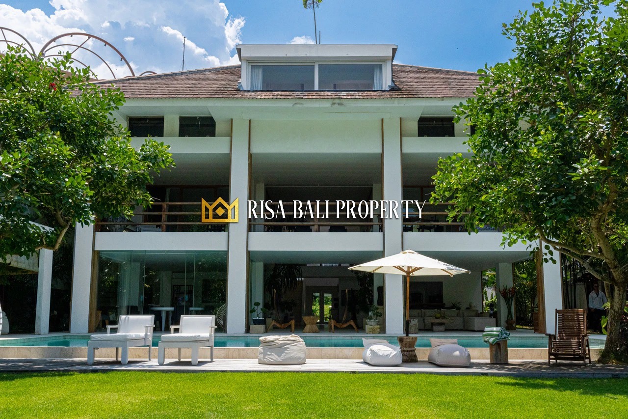 AMAZING LUXURY 10 BEDROOMS VILLA