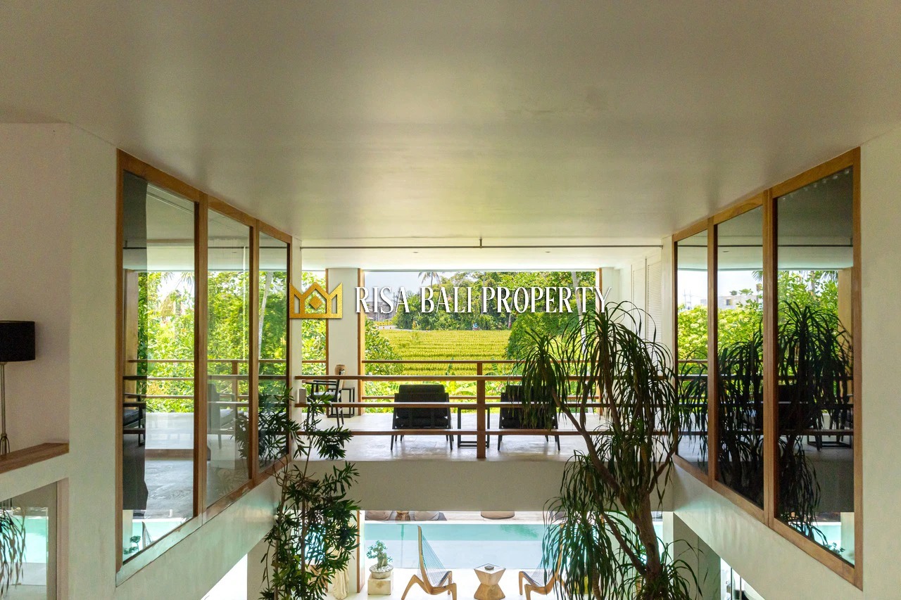 AMAZING LUXURY 10 BEDROOMS VILLA