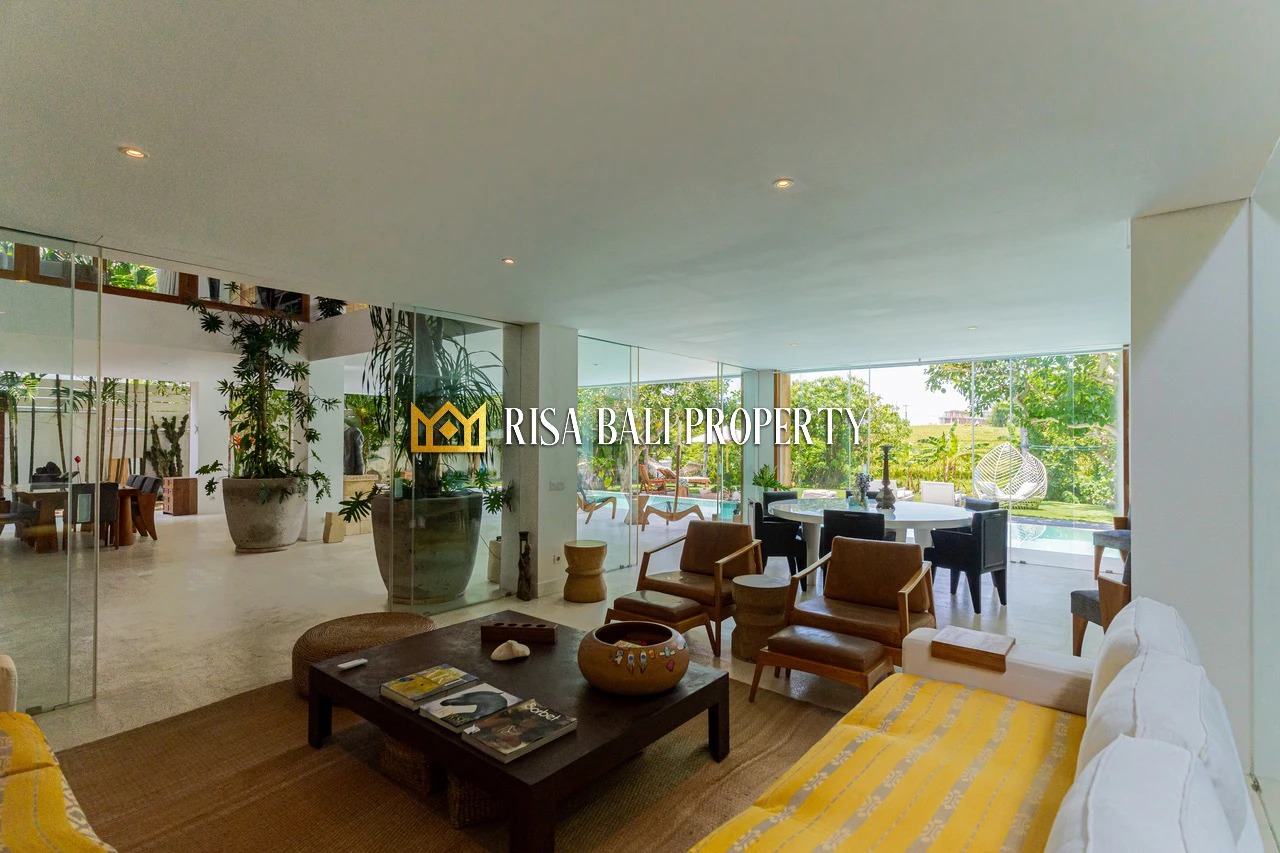 AMAZING LUXURY 10 BEDROOMS VILLA