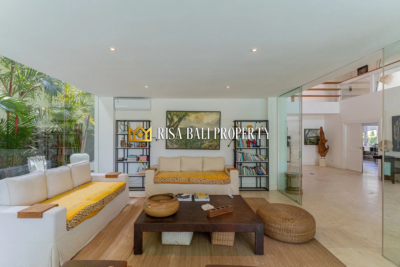 AMAZING LUXURY 10 BEDROOMS VILLA