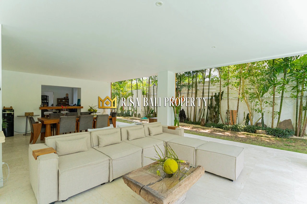 AMAZING LUXURY 10 BEDROOMS VILLA