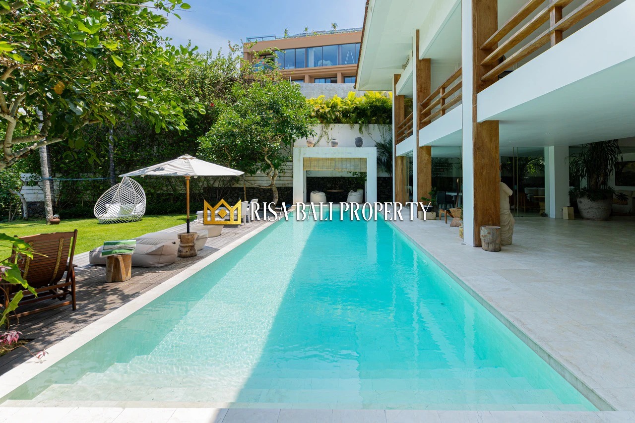 AMAZING LUXURY 10 BEDROOMS VILLA