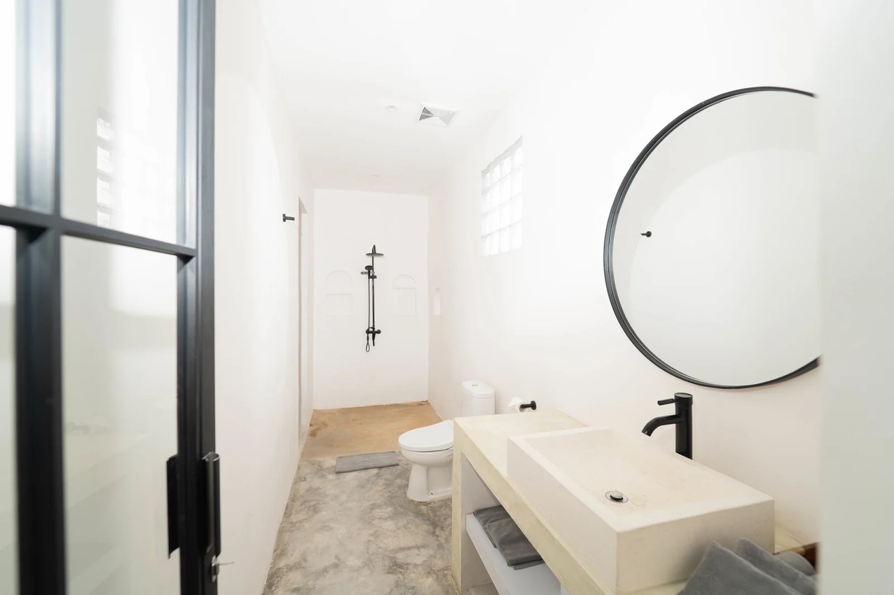 Modern 3BR Villa w/ Office & Pool