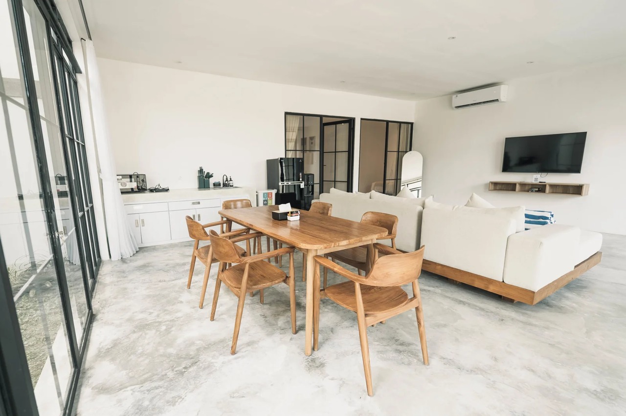 Modern 3BR Villa w/ Office & Pool