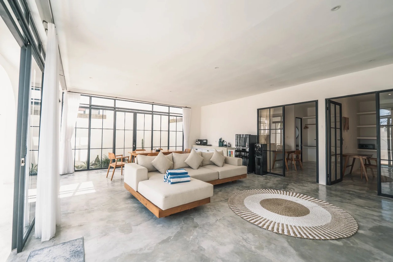 Modern 3BR Villa w/ Office & Pool
