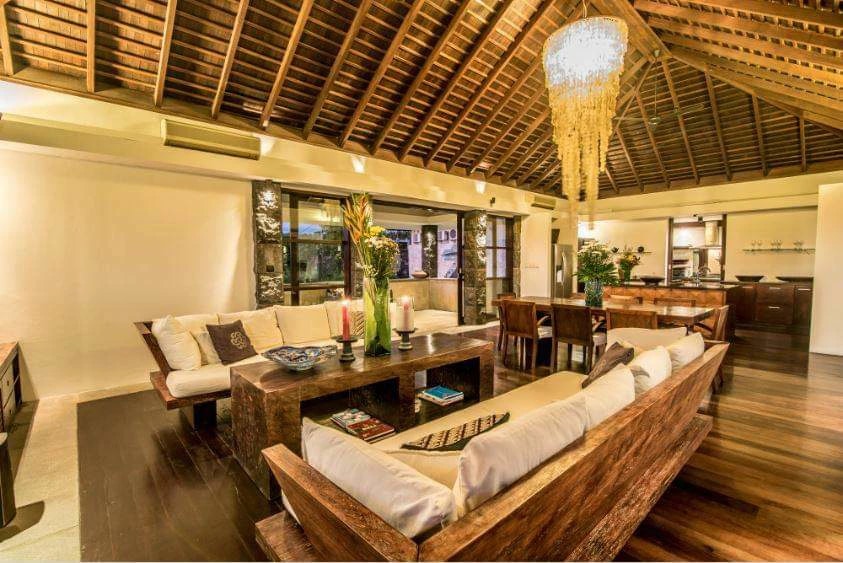 DO 31 - VILLA FOR SALE IN NUSA DUA BALI