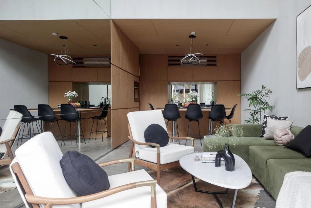 Spacious 2-Bedroom Townhouse for Comfort