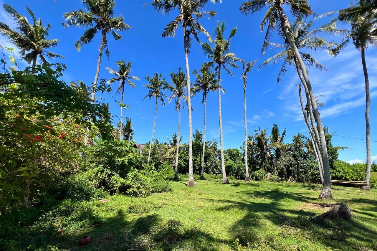 LEASEHOLD – 800 SQM Scenic Land in Batu