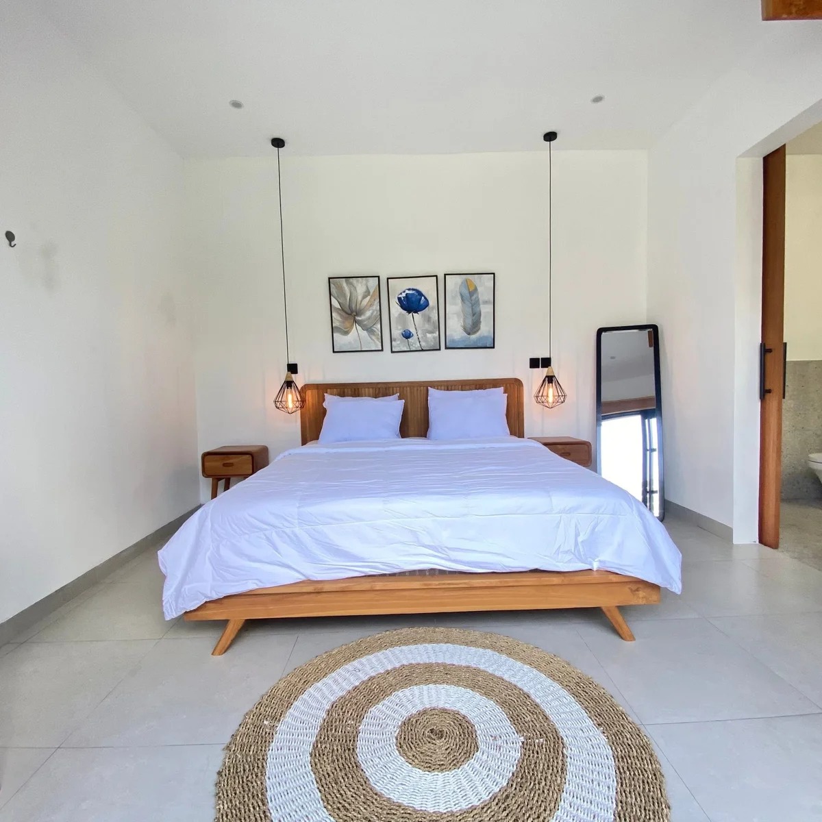 2 Bedroom Villa in Babakan For Rent