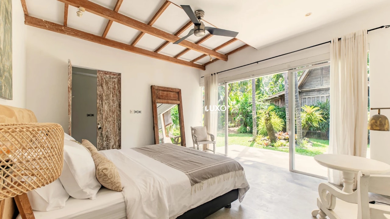 Villa 3 Bedrooms in Pererenan