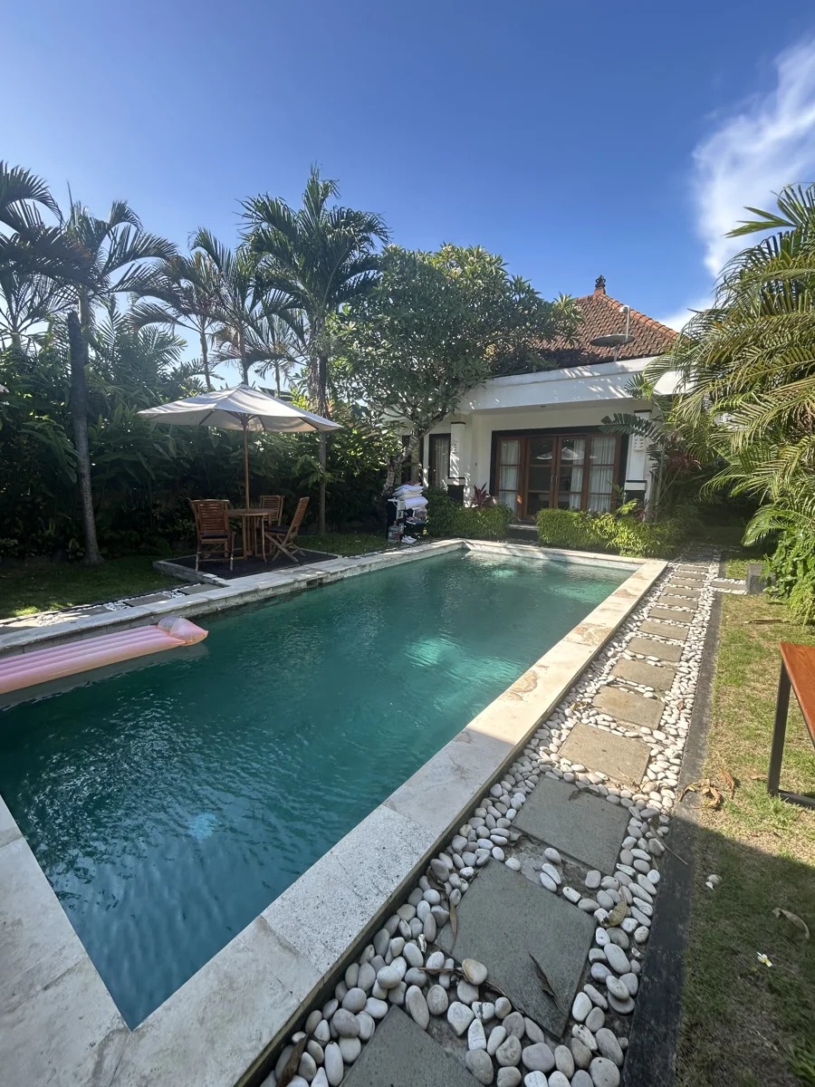 Modern design villa for Rent in Umalas 